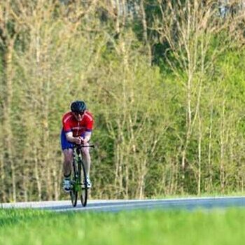 Ciclista en Ironman Vitoria-Gasteiz